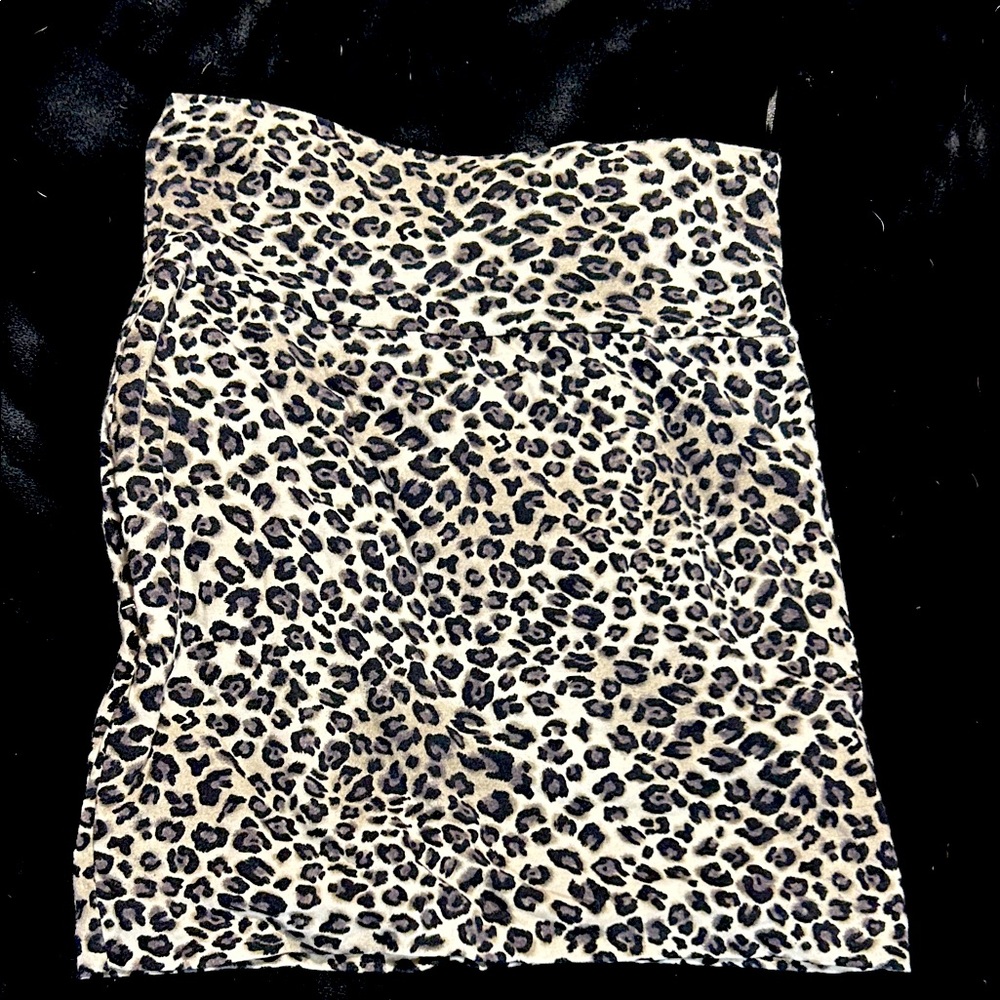 Cheetah print skirt
Super soft